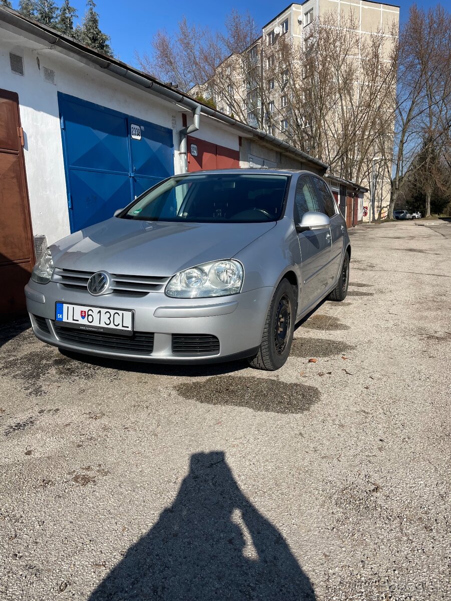 Volkswagen golf 5 1,6LPG - 2