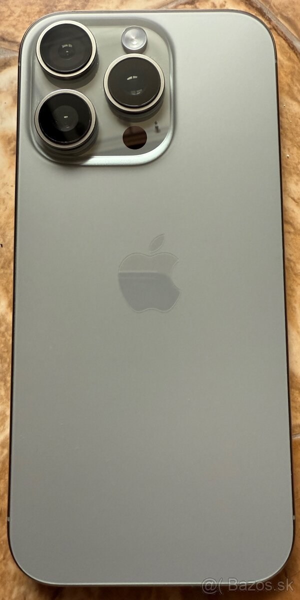 Apple iPhone 16 Pro 256 GB - 2