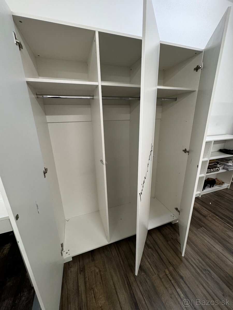 Skriňa pre dievča - 2