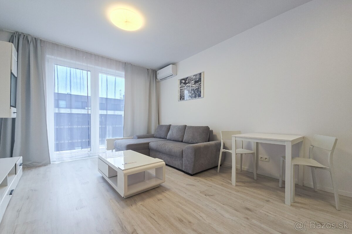 Na prenájom 2i byt v Slenčniciach s garážovým státim - 2