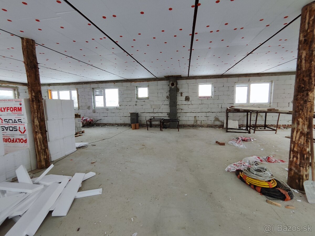 Prenájom komerčného priestoru/hala/ 520 m2,Oravská Polhora - 2