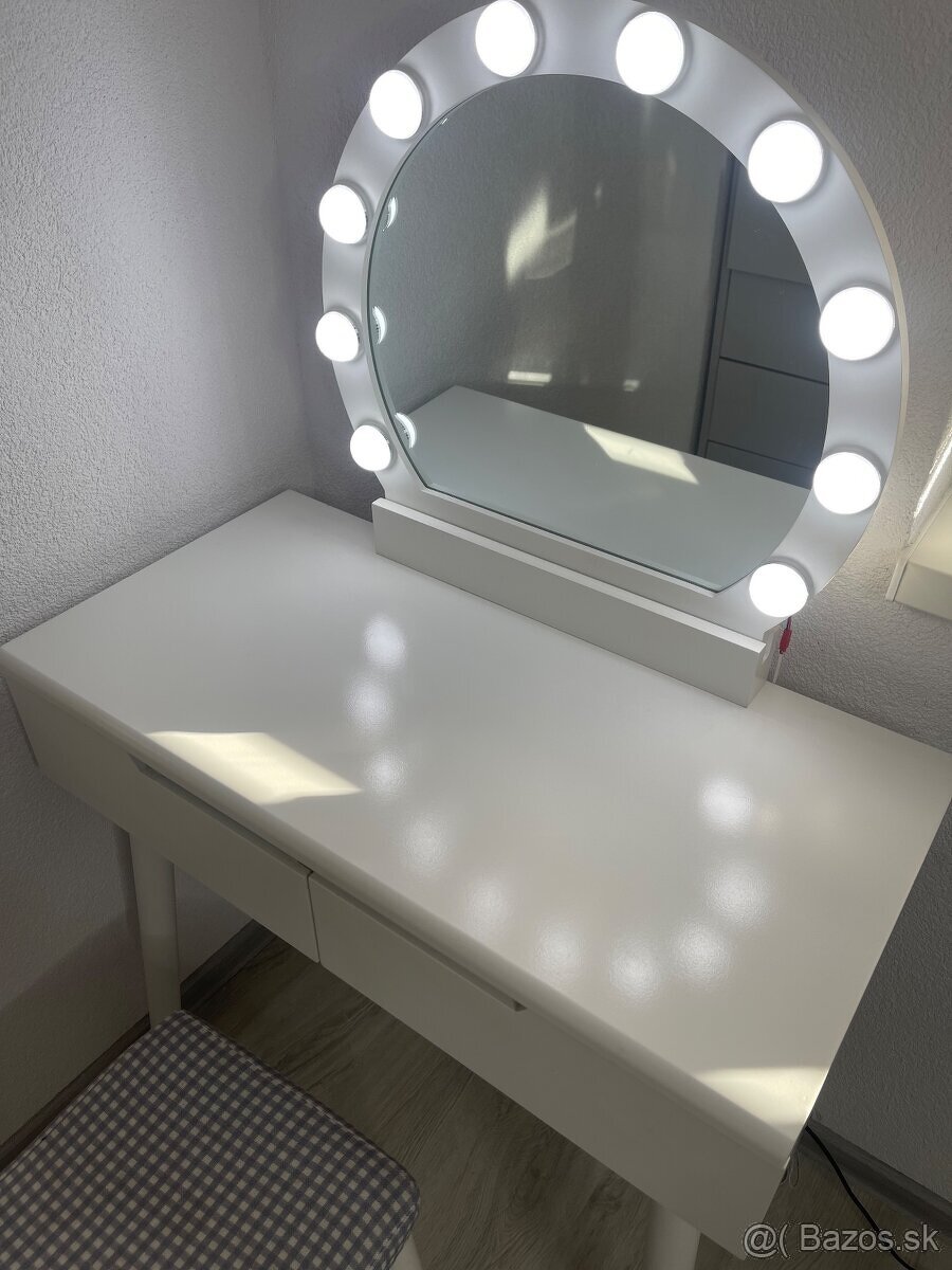 Led kozmetický stolik - 2