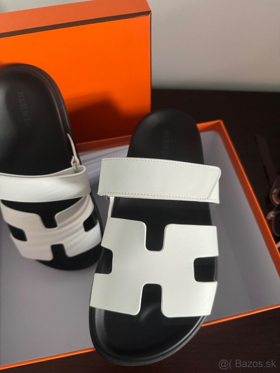 Slapky Hermes Chypre - 2