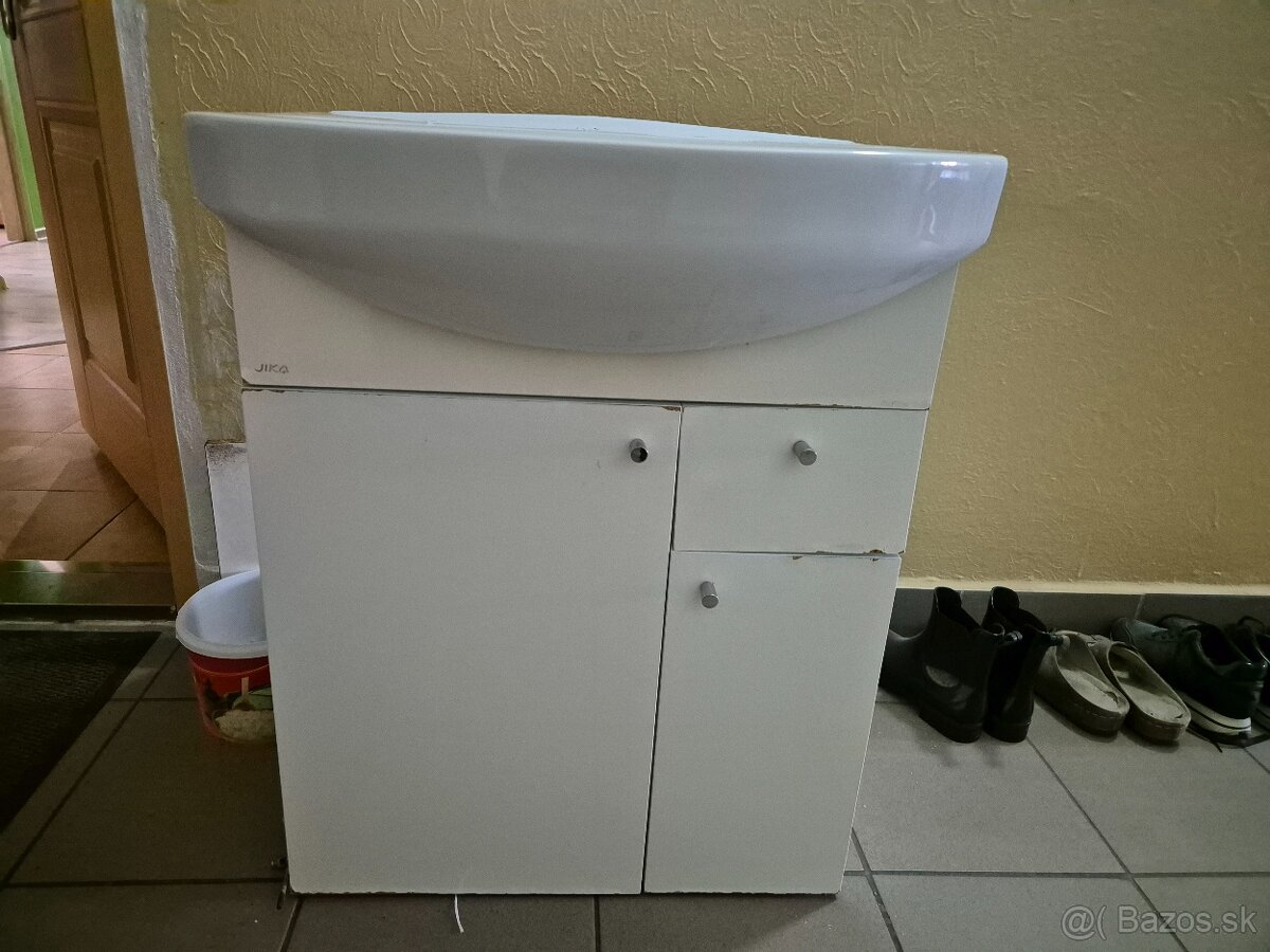 Predam umyvadlo so skrinkou - 2