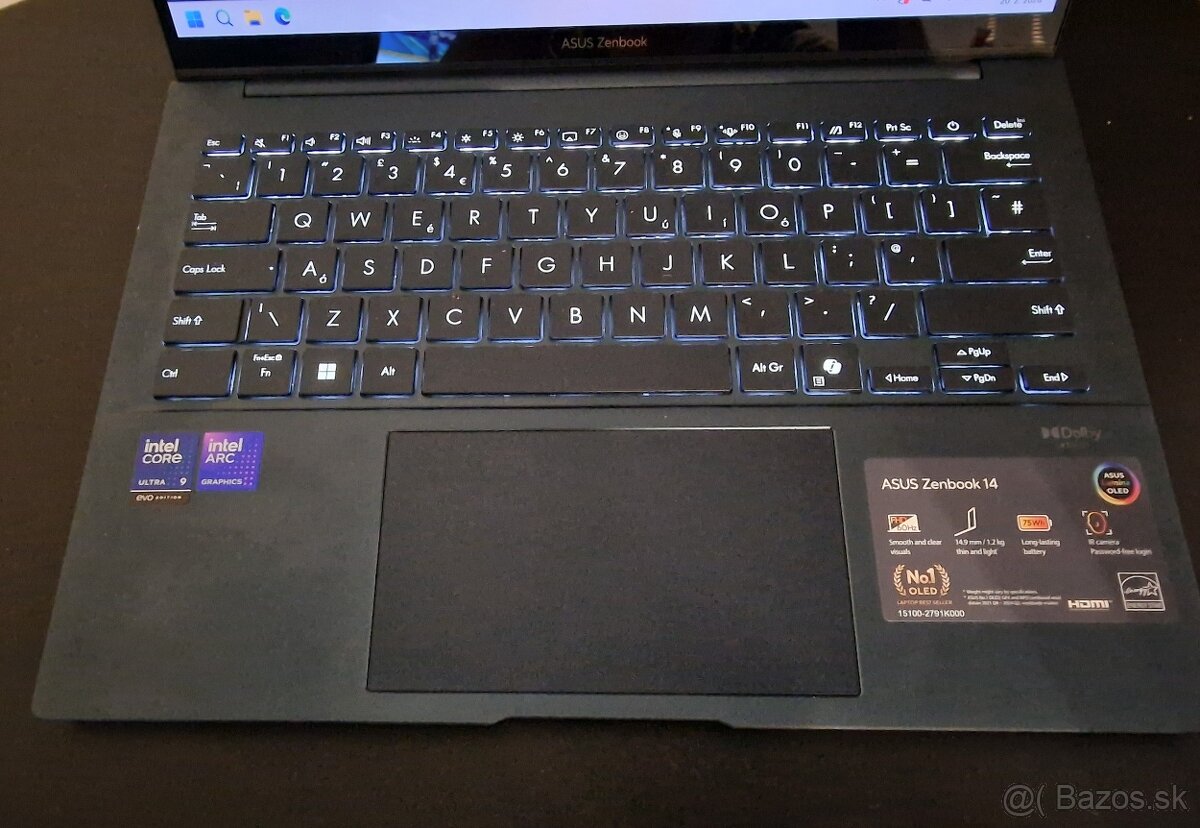 Asus Zenbook 14 oled dotykový - 2