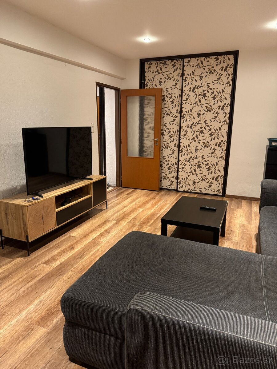 Prenájom 2izbový byt v centre Nitry - 2