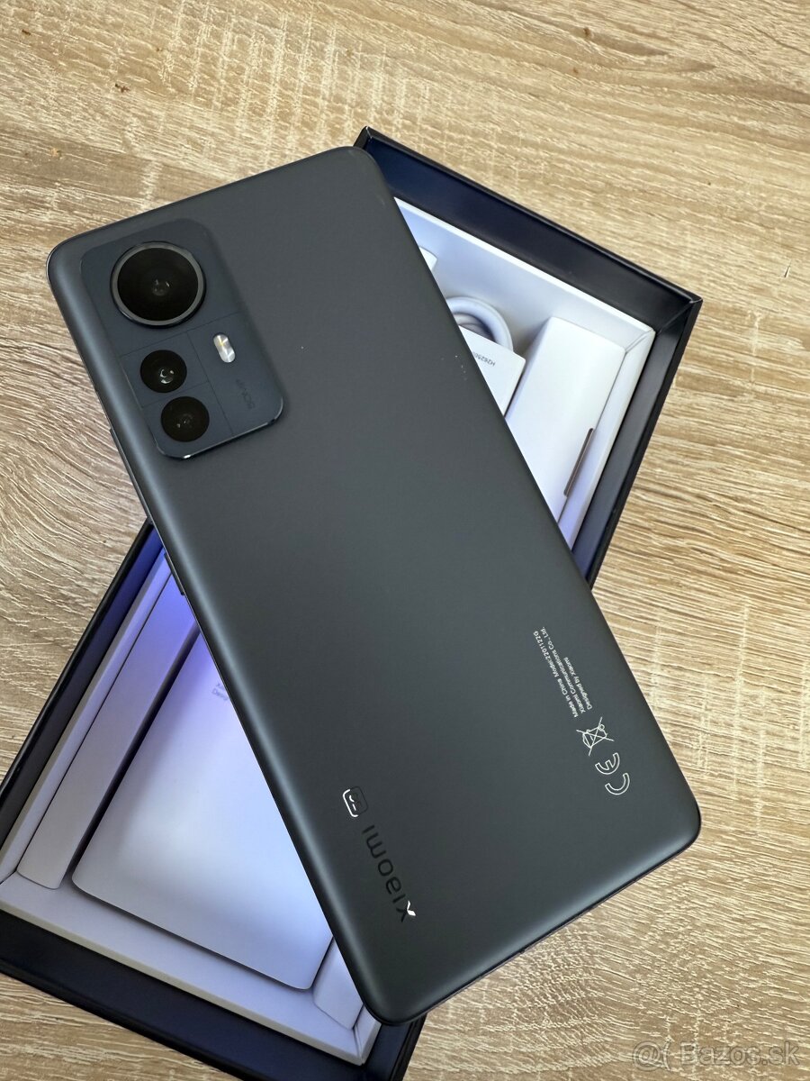 Predám Xiaomi 12 Pro - 2