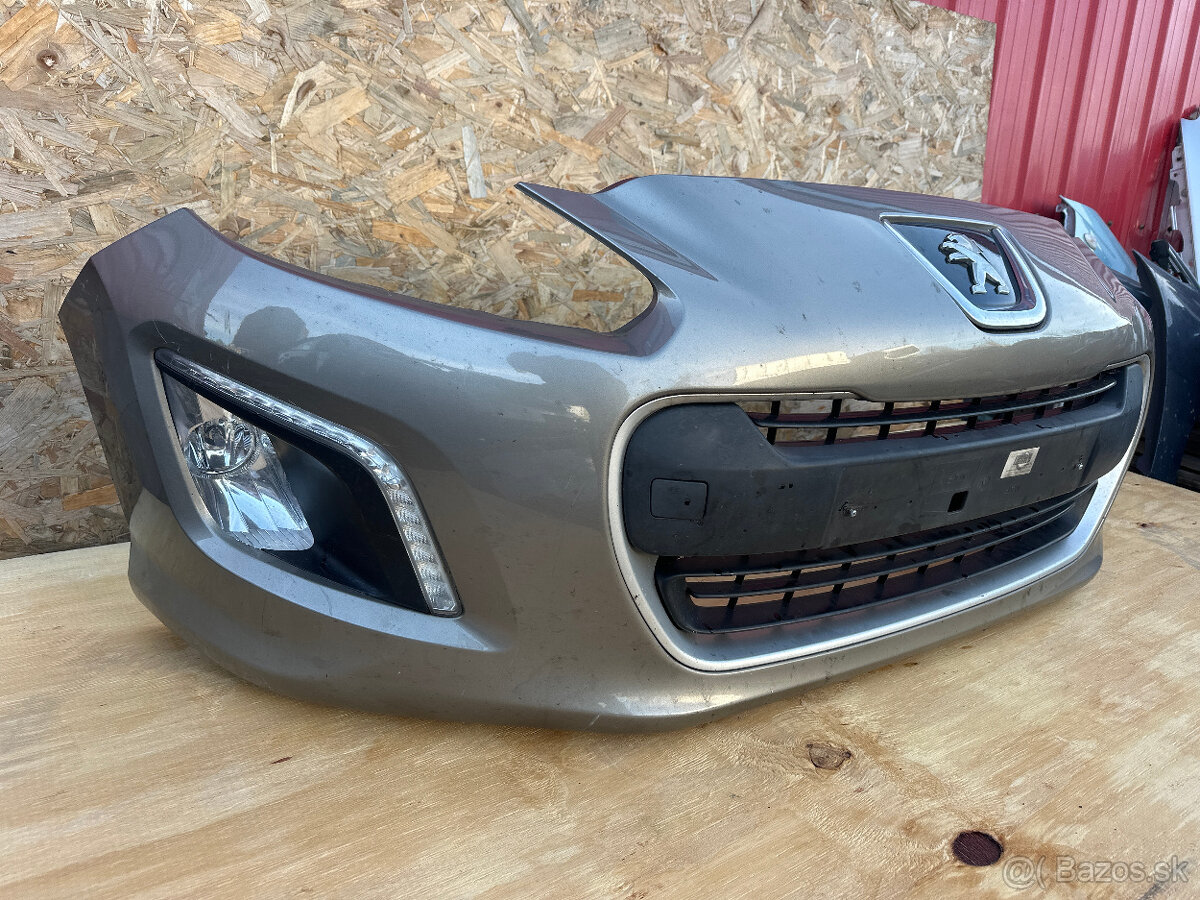 PŘEDNÍ NÁRAZNÍK PEUGEOT 308 T7 2011-2013 LIFT / T7MV-027344 - 2