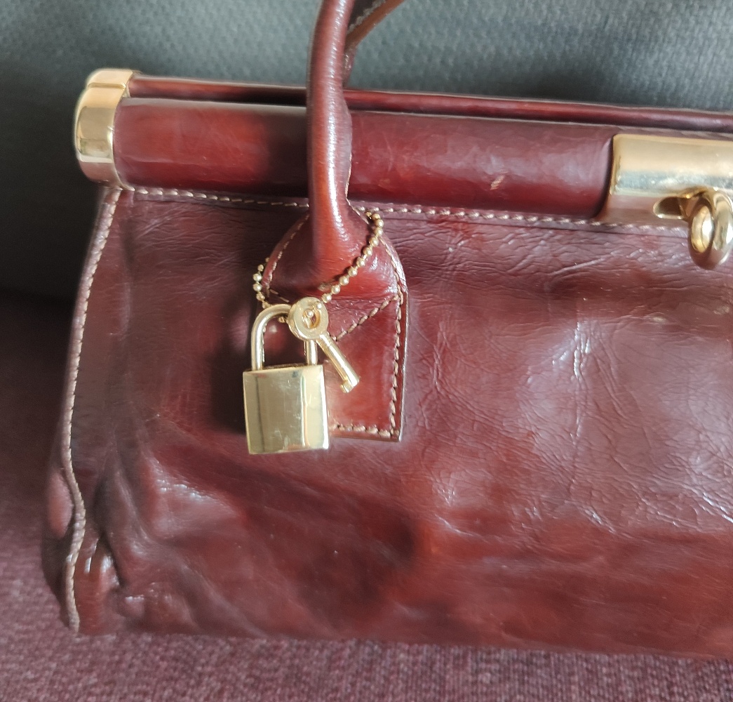 kožená kabelka Di Gregorio - 2