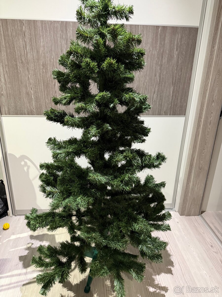 Umelý stromček 180cm +svetielka - 2