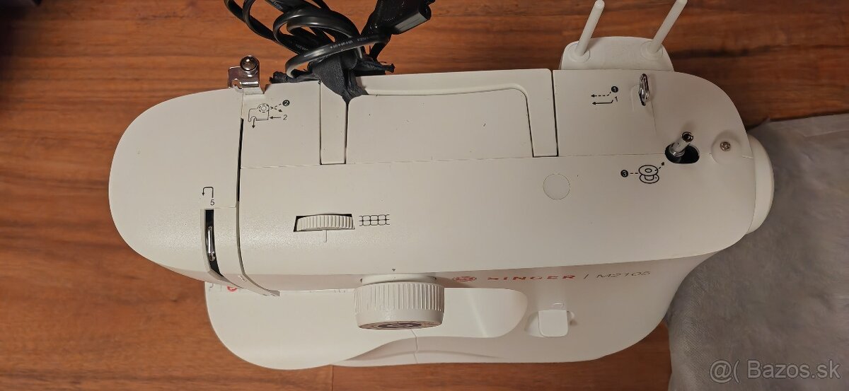 Singer M2105 - 2