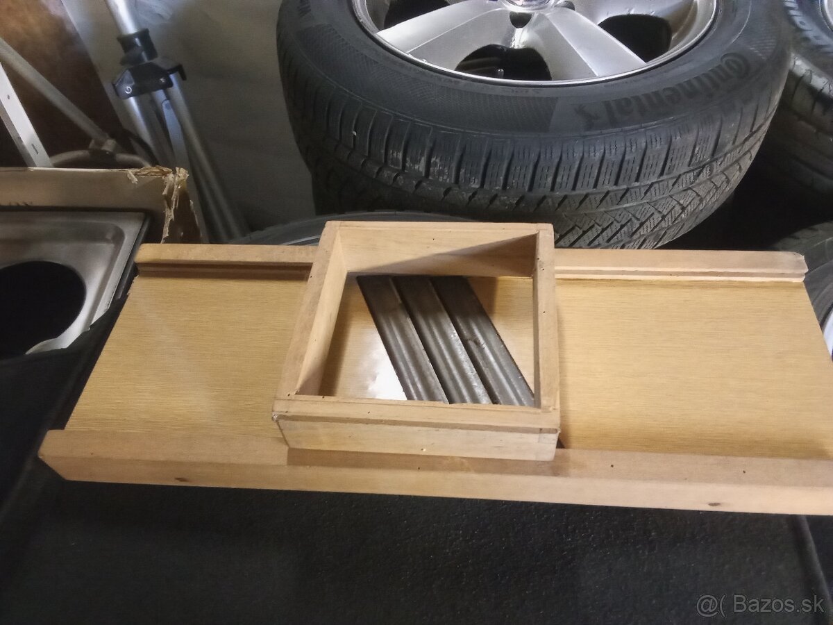 Hoblík na kapustu drevený - 2