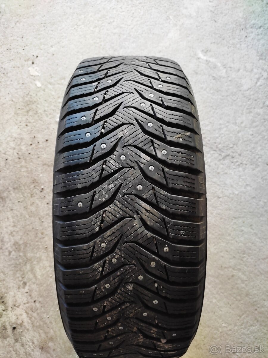 Zimné pneu 215/55 R17 - 2