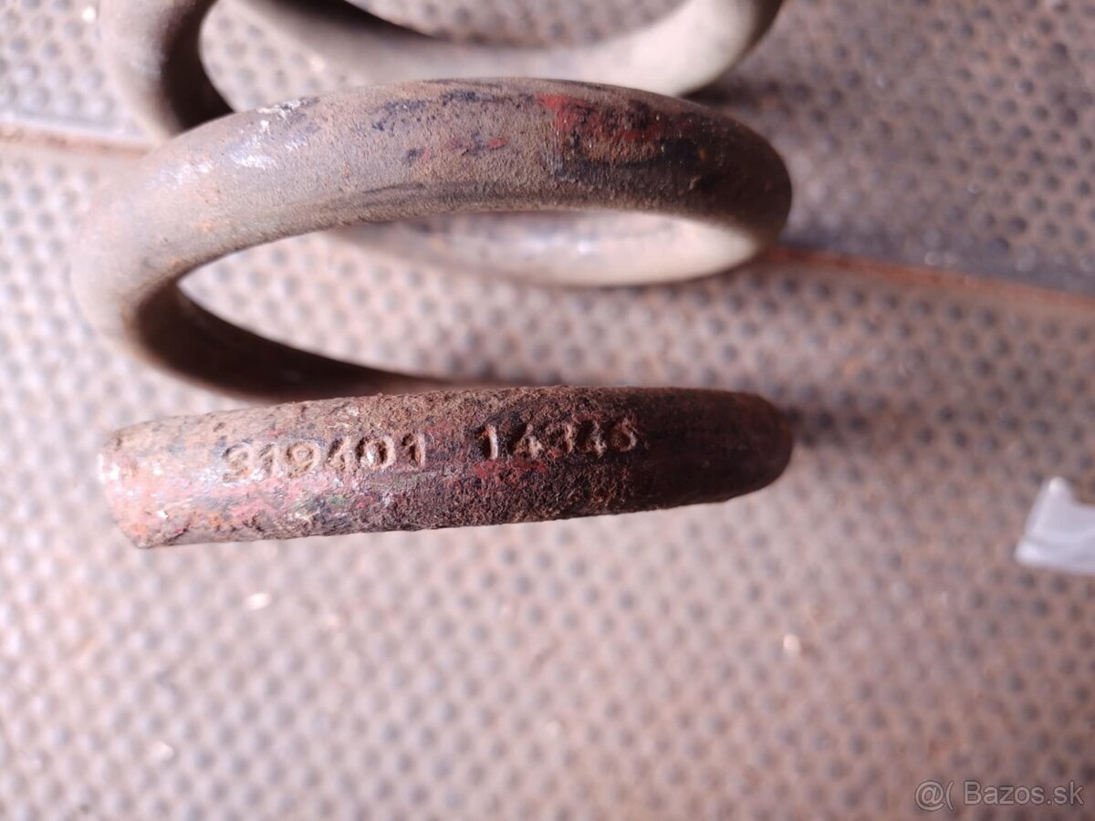 Predám originálne predne pružiny Mercedes Benz E‑class W124 - 2