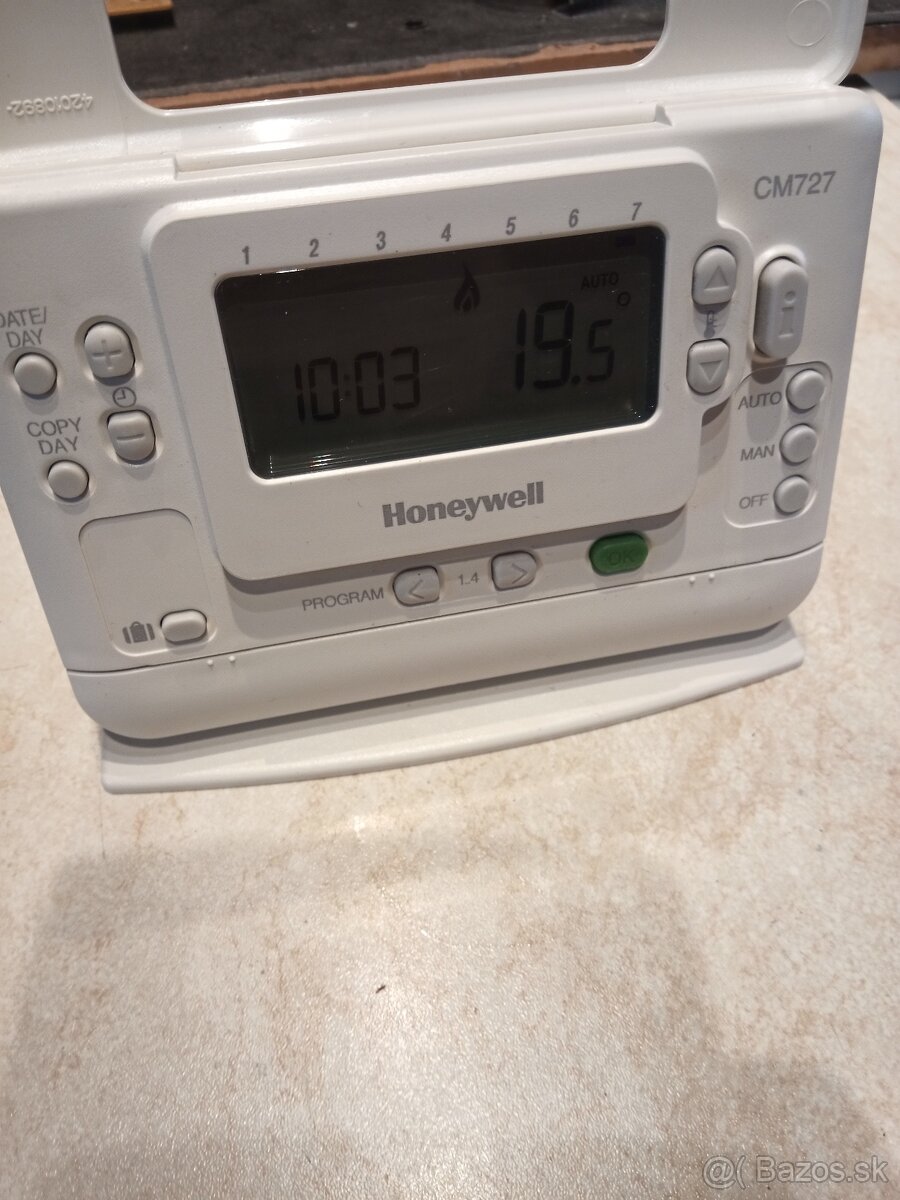 HONEYWELL termostat bezdrátový CM727 - 2