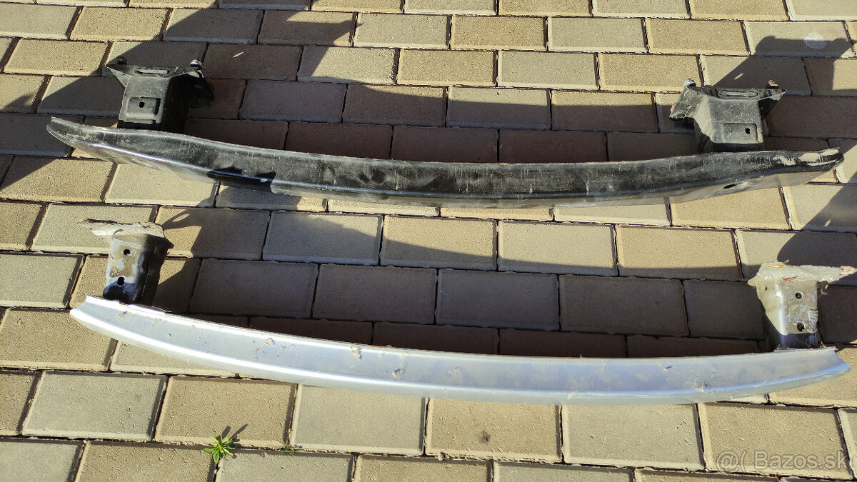 zadna vystuha Skoda octavia 2 , Mercedes GLK - 2