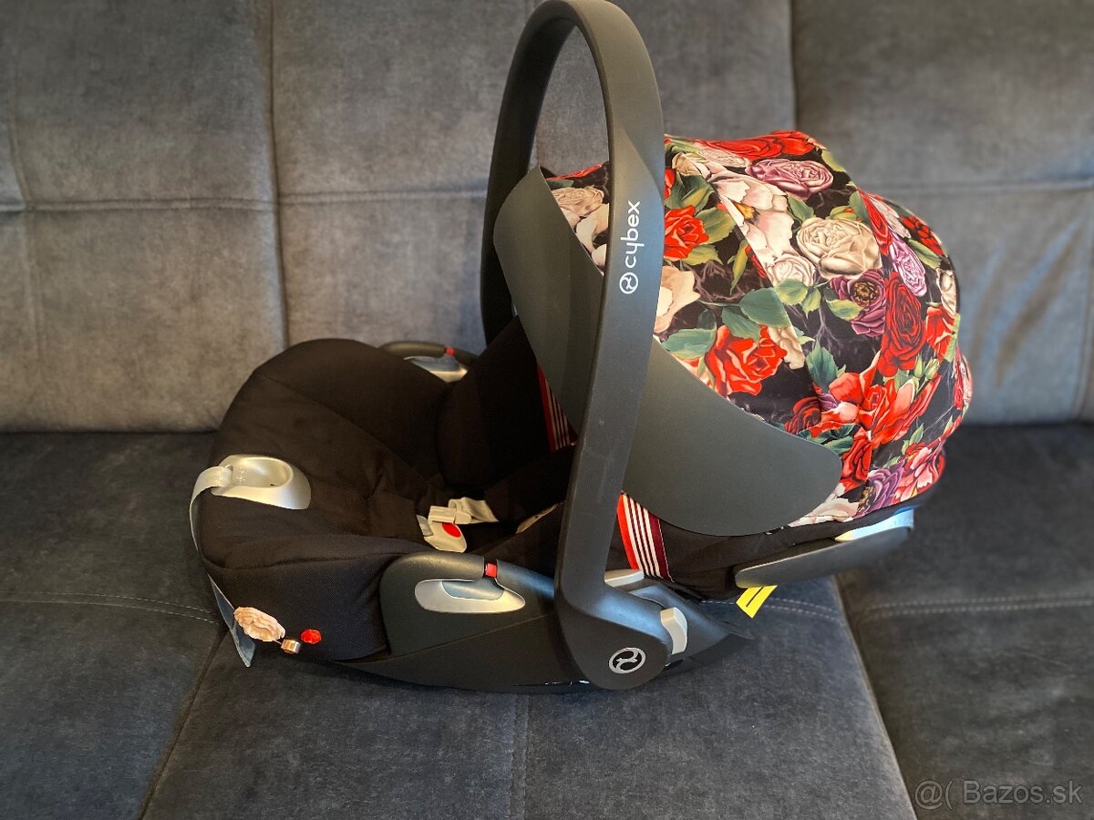 Autosedacka Cybex Blossom dark - 2