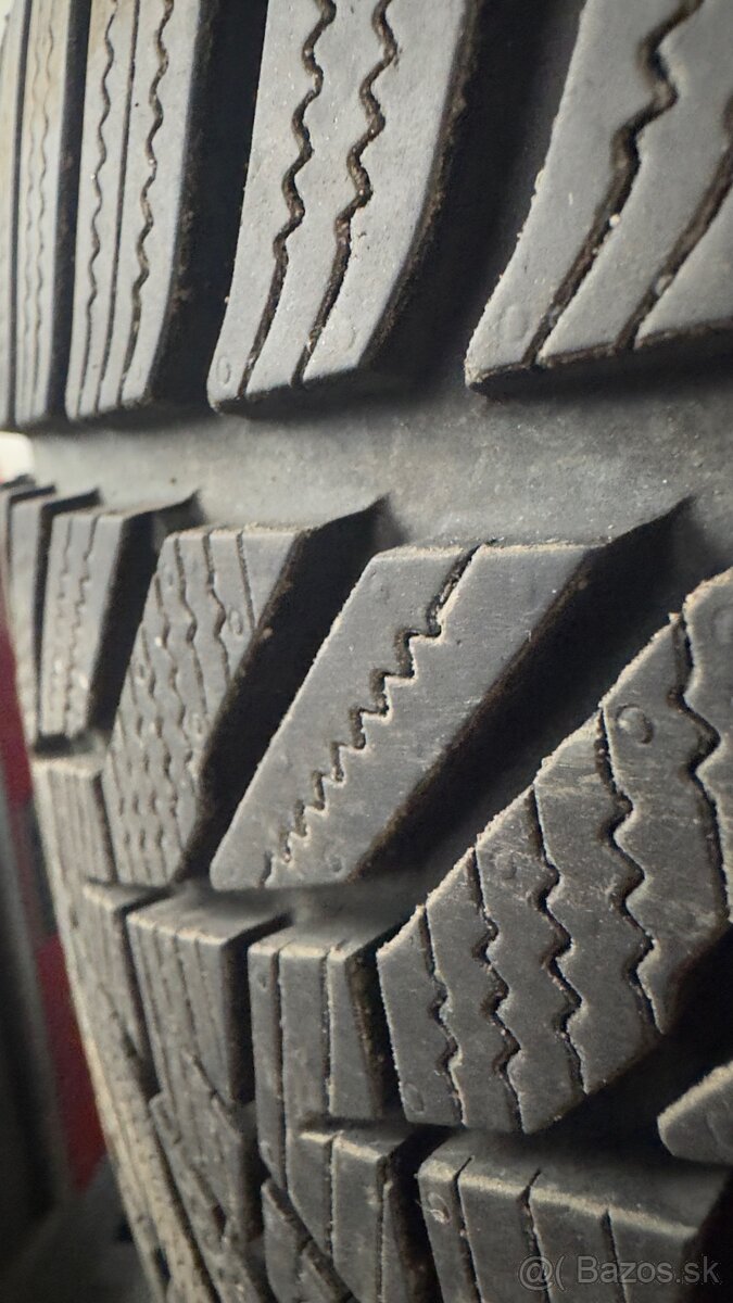 Hankook W330 Evo3 Winter icept 275/30 r20 zimne - 2