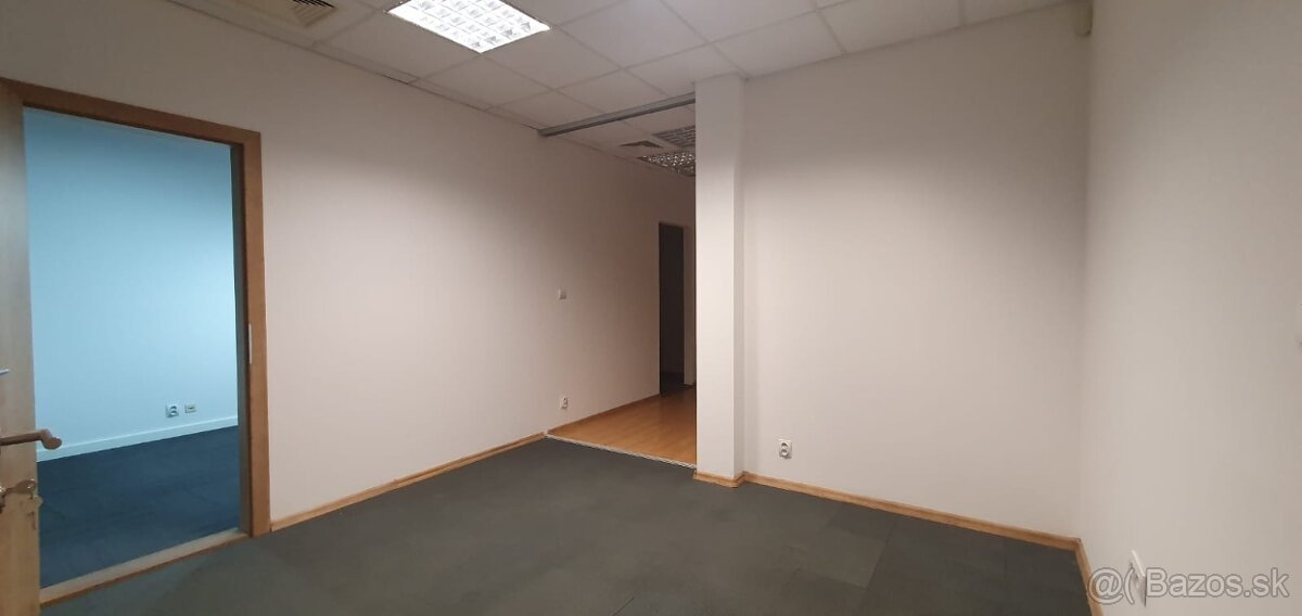 Prenajmeme atraktívny priestor v centre Košíc - 2