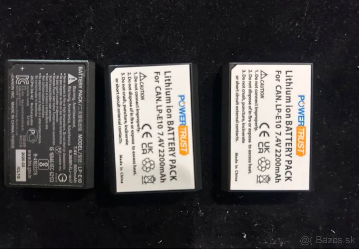 Canon D2000 - 2