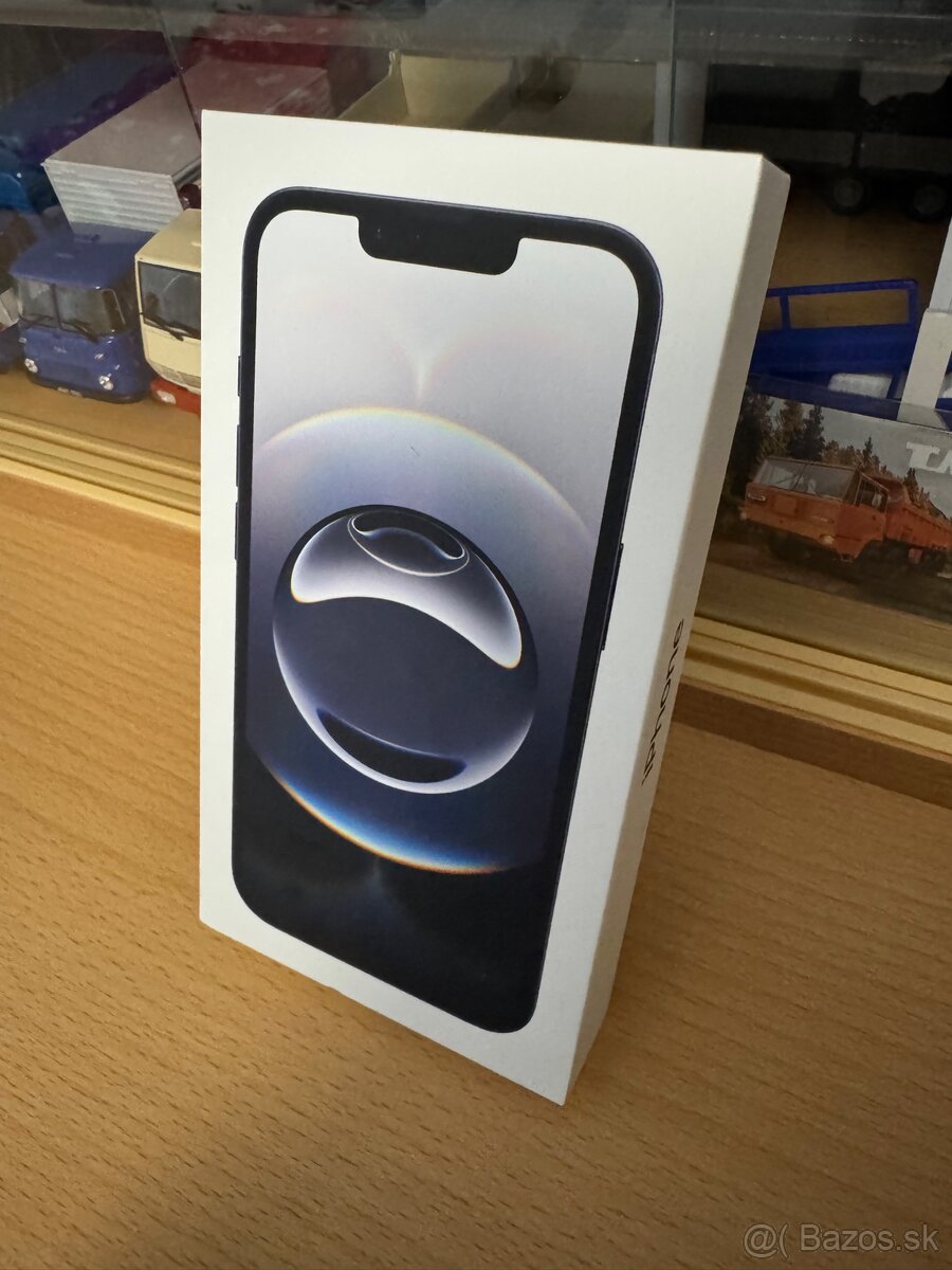 iPhone 16e (128GB) black - 2