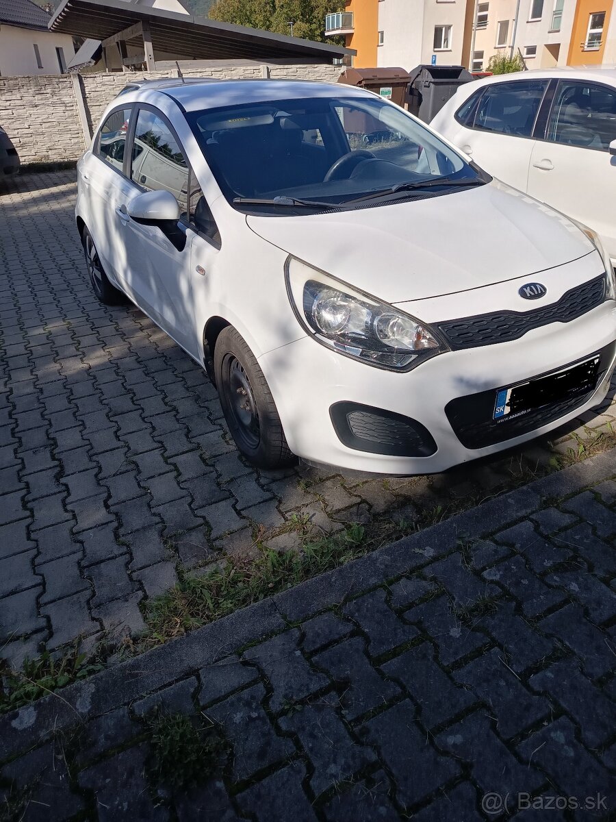 Kia Rio - 2