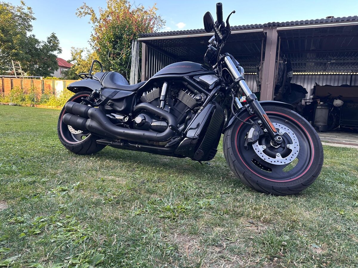 Harley Davidson v rod - 2