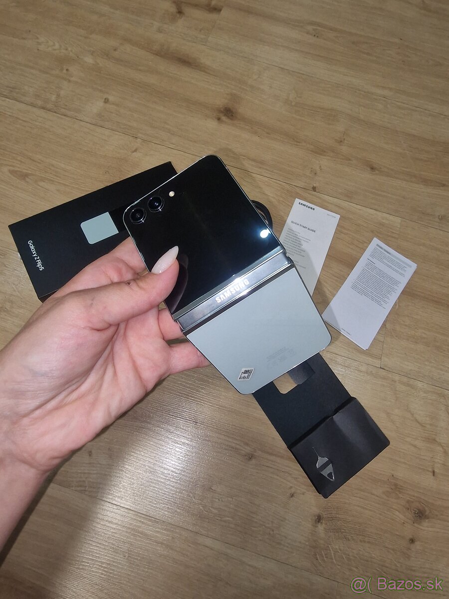 Samsung galaxie Z Flip 5 - 2