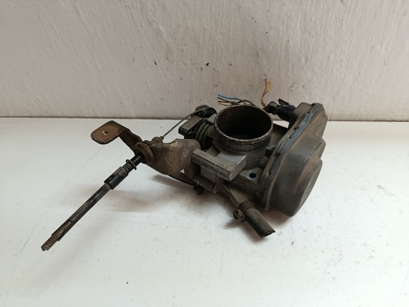 skrtiaca klapka SKODA FELICIA 1.3 047133061 50€ - 2