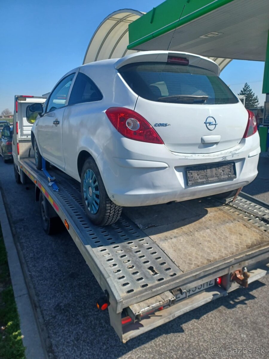 Rozpredám Opel Corsa D 1.3Cdti 55kw Z13DTJ - 2