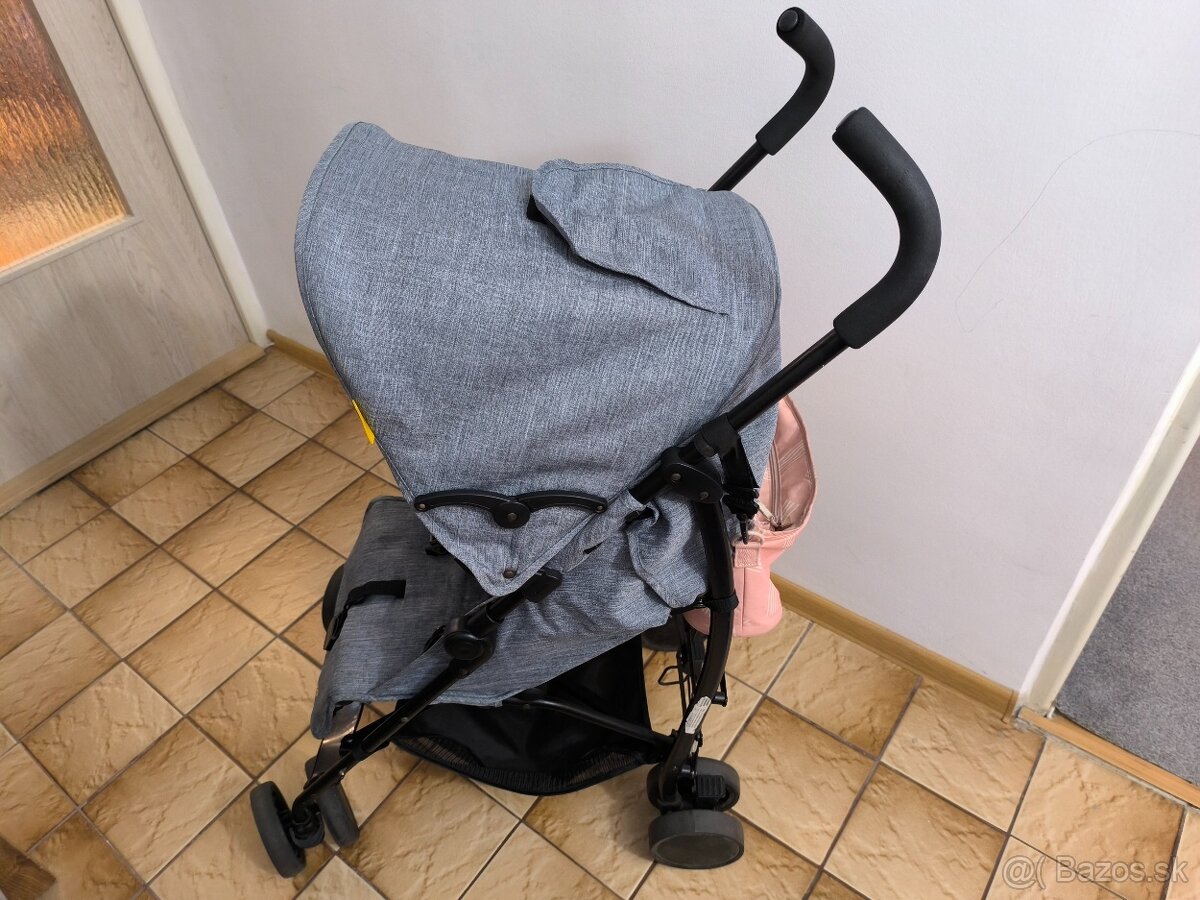 GOLFOVÝ KOČÍK - 2