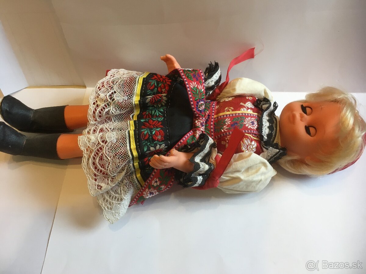 Retro žmurkacia bábika - 2