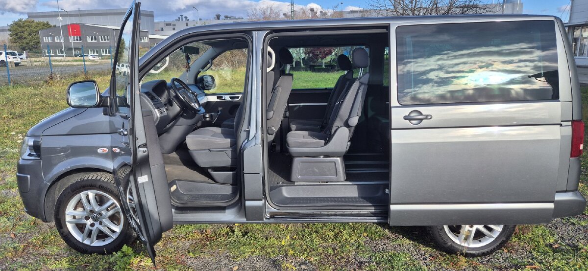 Volkswagen Multivan T5 TEAM 2.0 BiTDI - 2