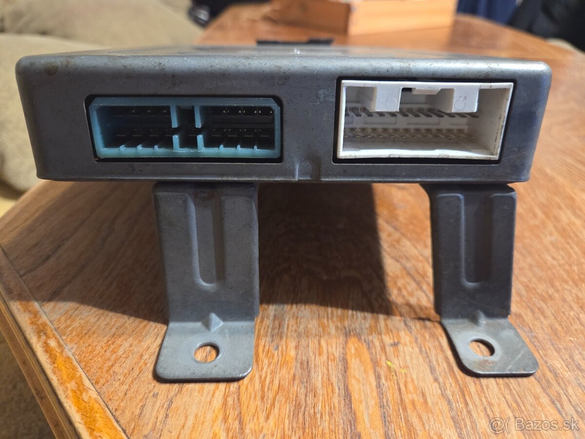 Riadiaca jednotka Suzuki Samurai 1,3 i - 2