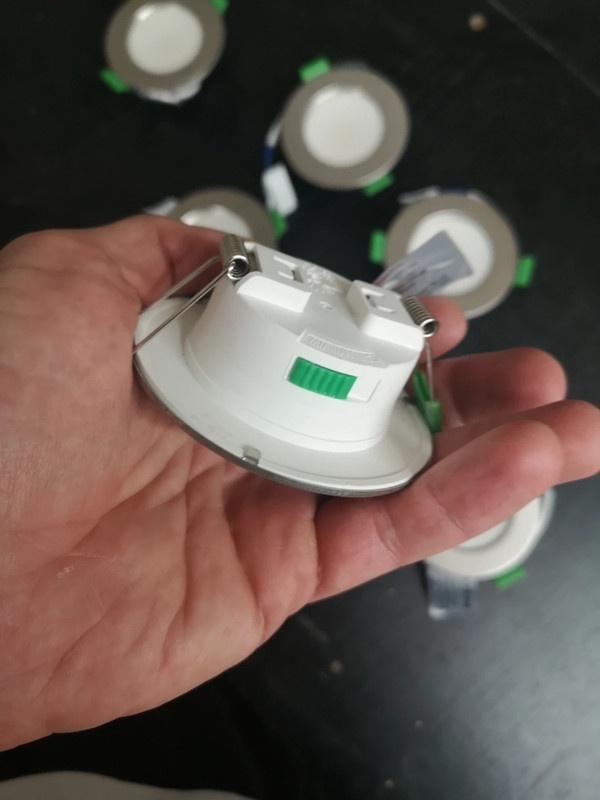 7ks led stropne svetla - 2