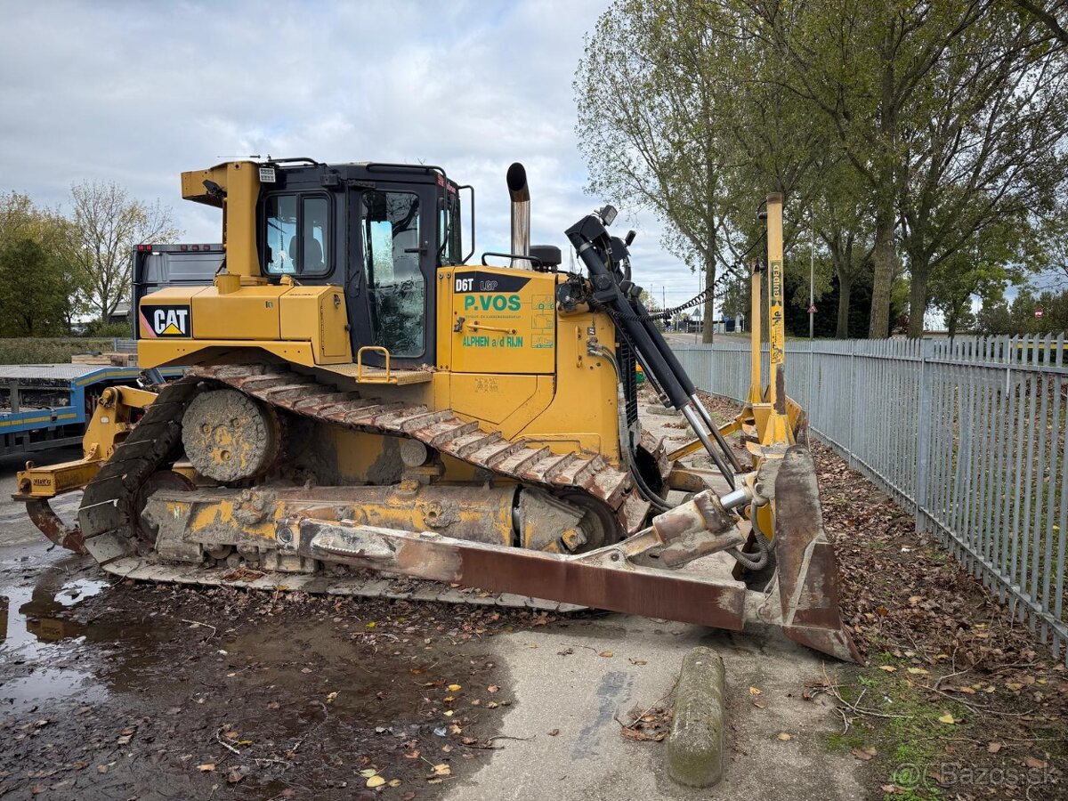 Buldozér CAT D6T LGP - 2