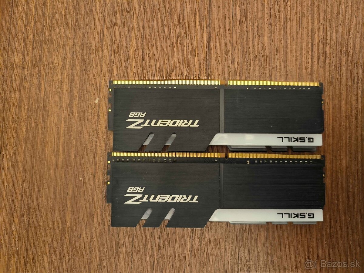 GSKILL 16GB DDR4 3200MHz RGB - 2