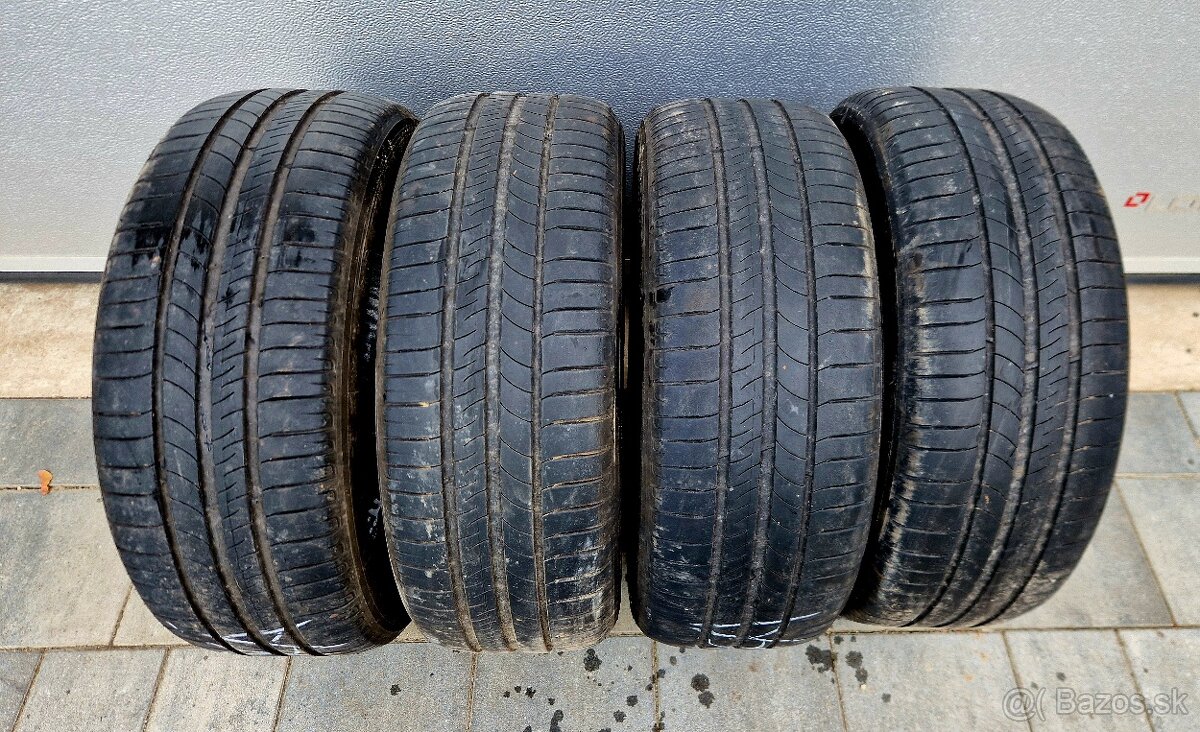 205/55R16 Michelin Energy Saver - 2