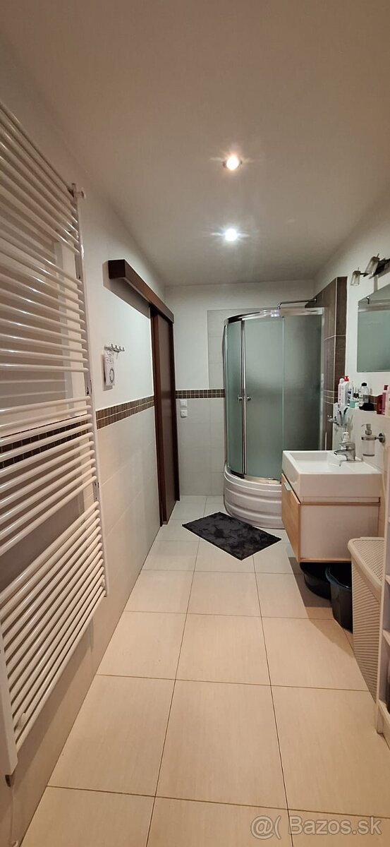 2i byt Brezno centrum - 2