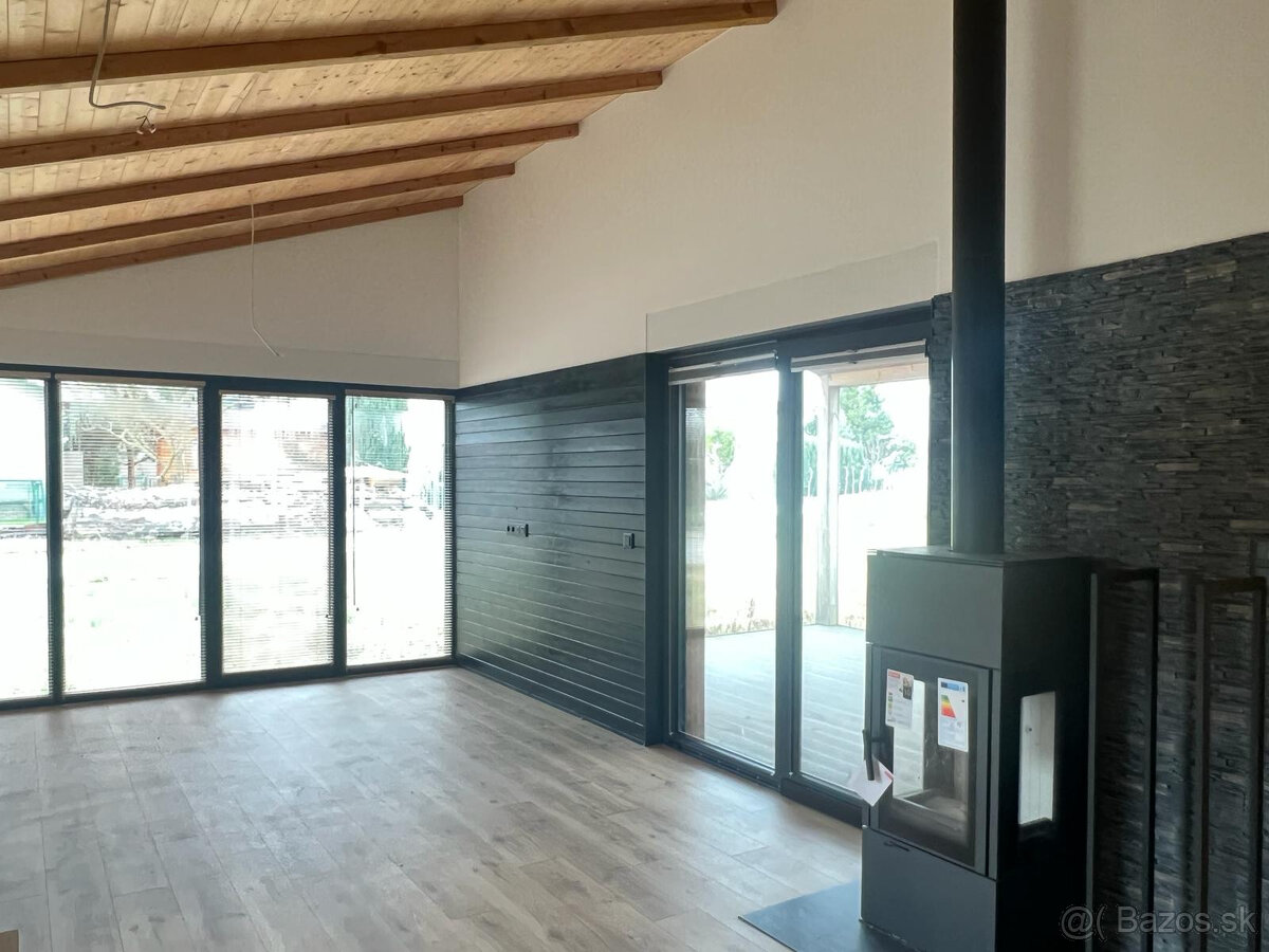 Na predaj dom v privátnej rekreačnej zóne pri jazere Vojka - 2