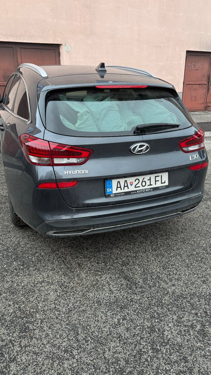 Hyundai i30 combi 1,5 T-GDI Mild Hybrid 117kw - 2