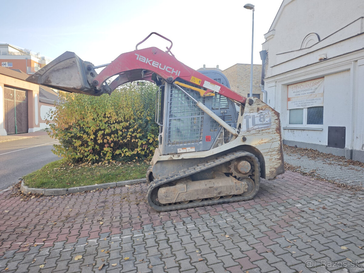 Pásový nakladač Takeuchi TL8 Bobcat T650 Caterpillar - 2