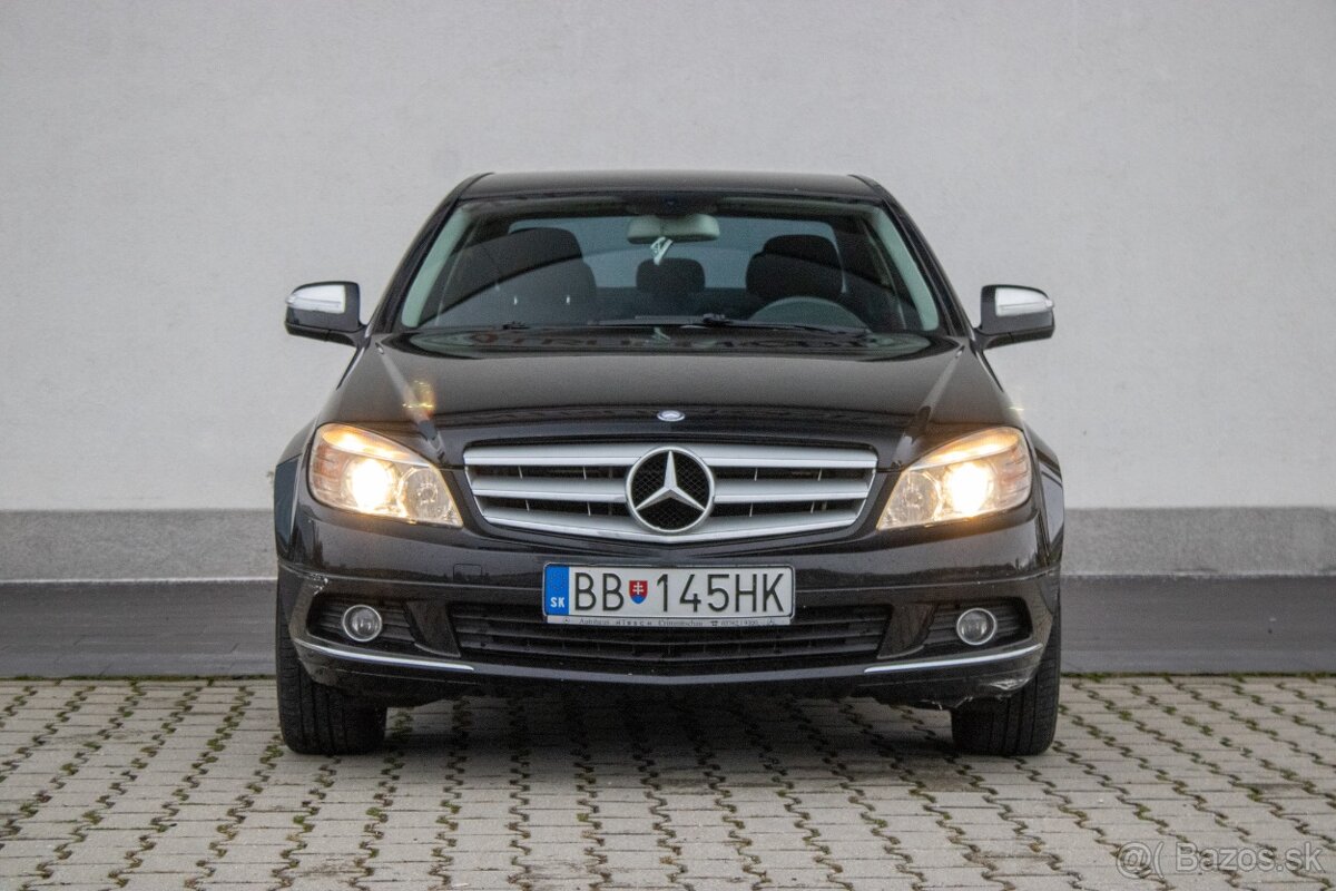 Mercedes Benz C trieda sedan - 2