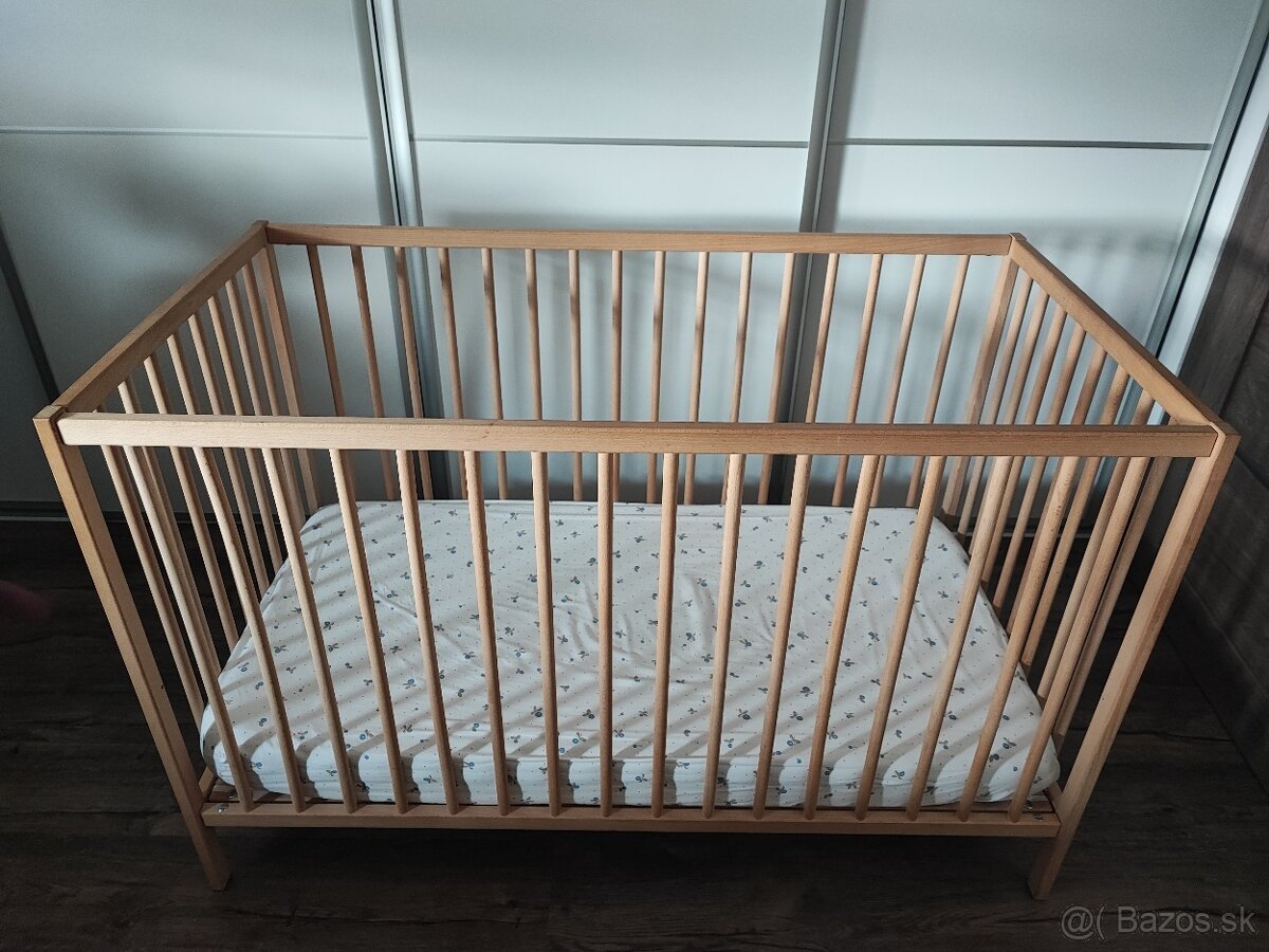 Detská postieľka a matrac - 2