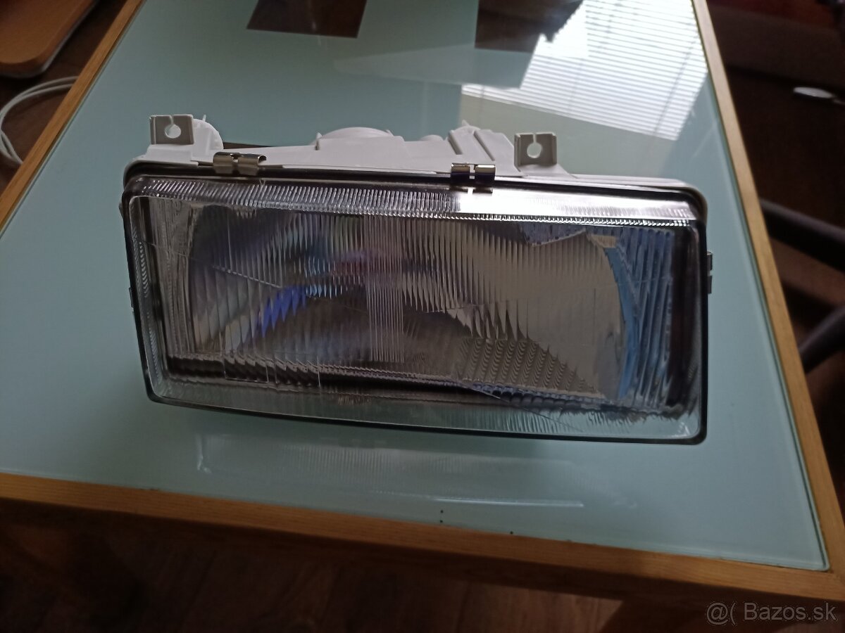Predné svetlo Felicia - 2