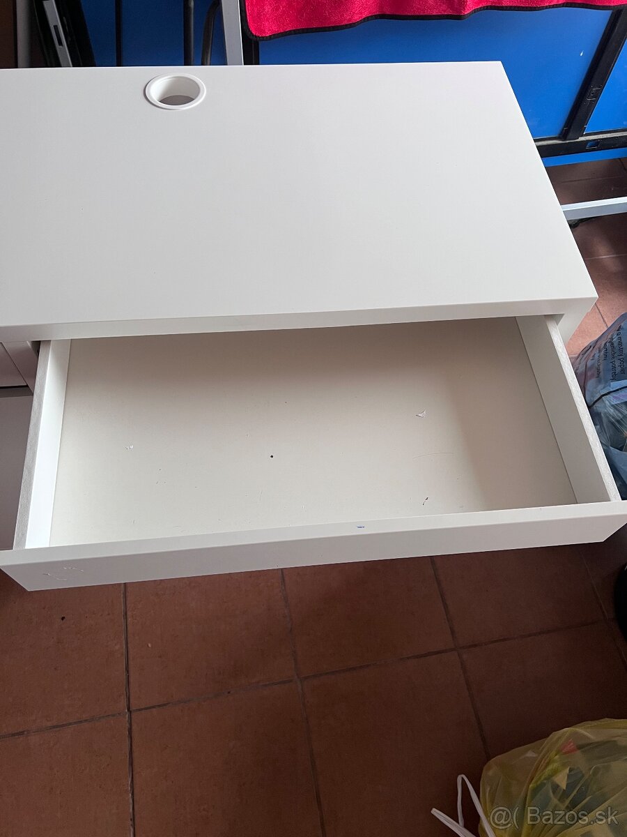 Pracovný detský stôl IKEA MICKE - 2