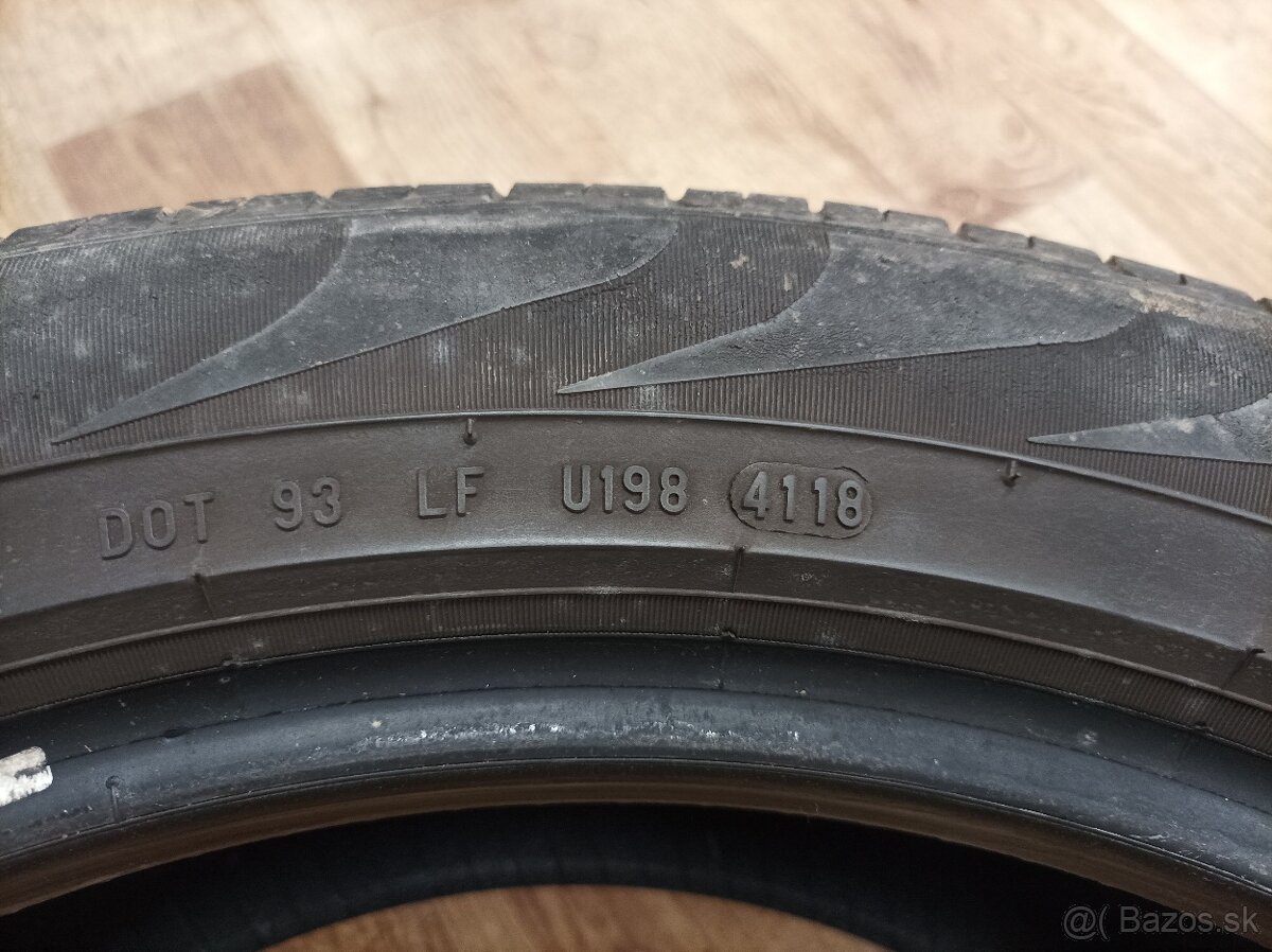 235/50 R19 99V letné - 2
