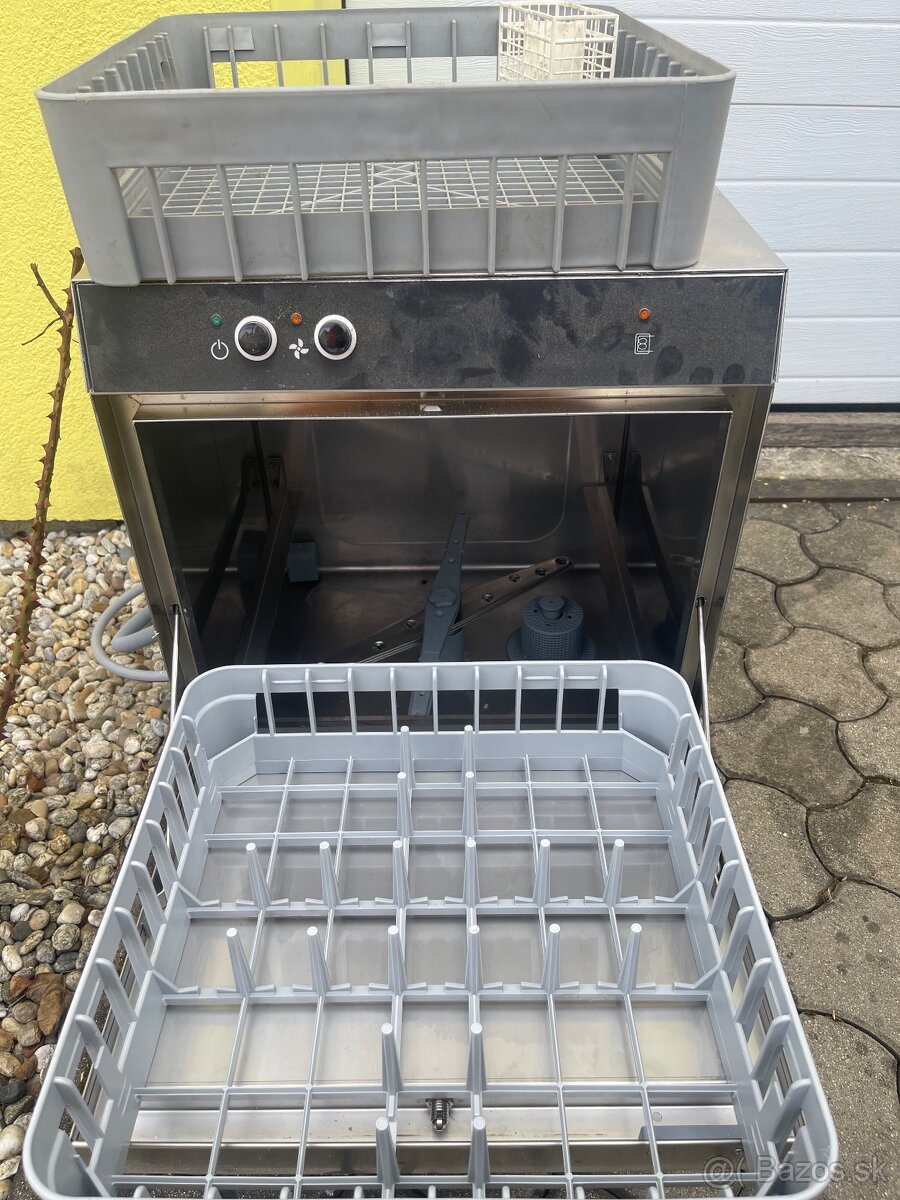 Profesionálna umývačka riadu - 2