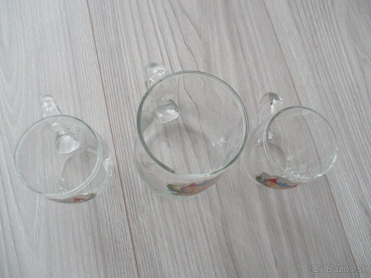sadu troch starožitných sklenených pohárov - 2
