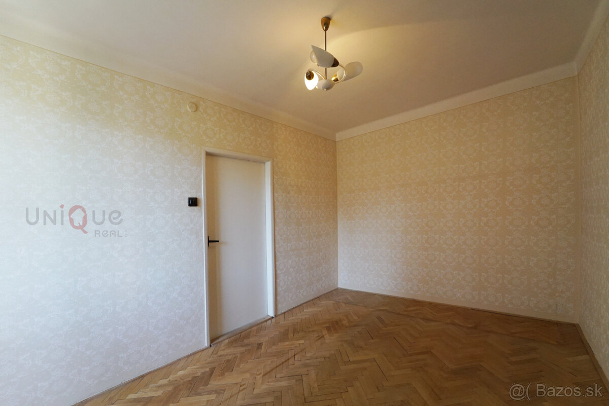 EXKLUZÍVNE NA PREDAJ 3 IZBOVÝ TEHLOVÝ BYT V KOMÁRNE-CENTRUM - 2